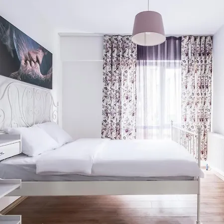 Stylish And Cozy Flat In Maltepe アパート
