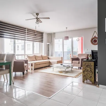 Stylish And Cozy Flat In Maltepe イスタンブール